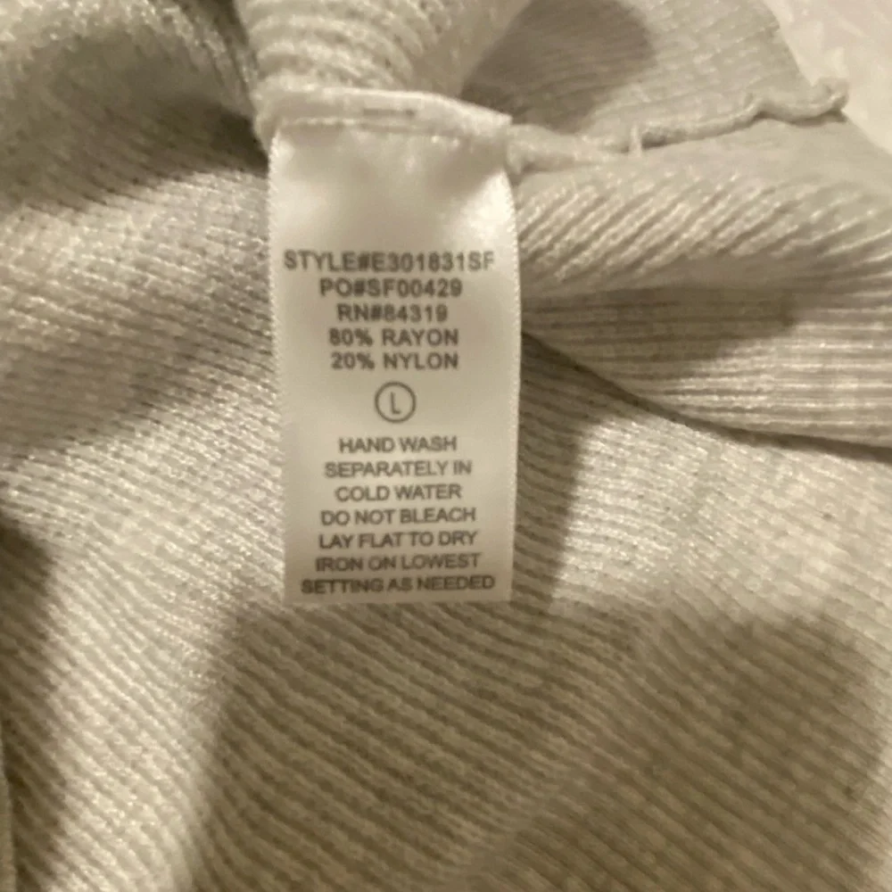 Evolution by Cyrus Light Gray Zip Front Hooded Cardigan Sweater. Size L - Picture 5 of 5